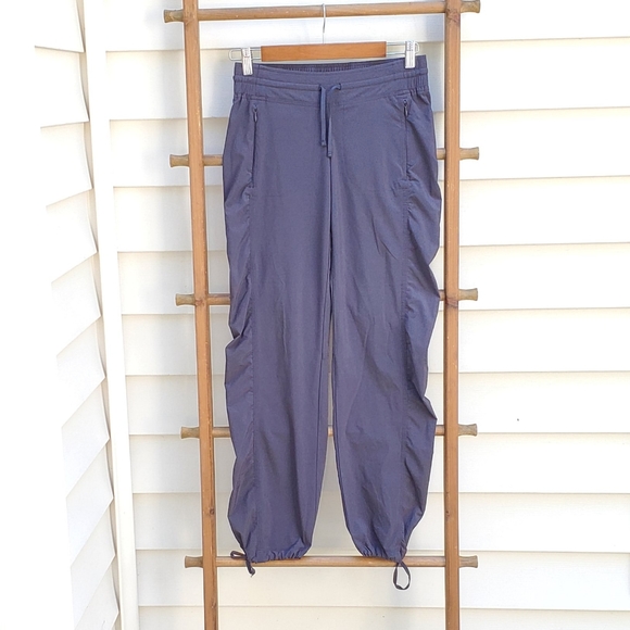 Athleta La Viva Gray Pants - Picture 3 of 7